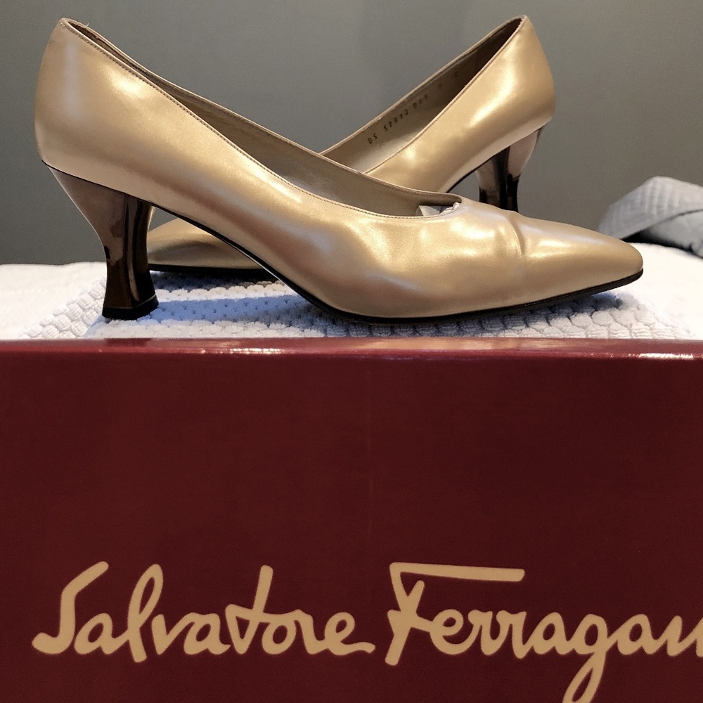 Womens shoes